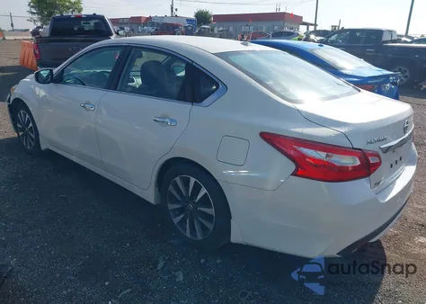 2017 Nissan Altima 2.5/S/Sv/Sl/Sr из США, поврежденный, VIN 1N4AL3AP1HC151535